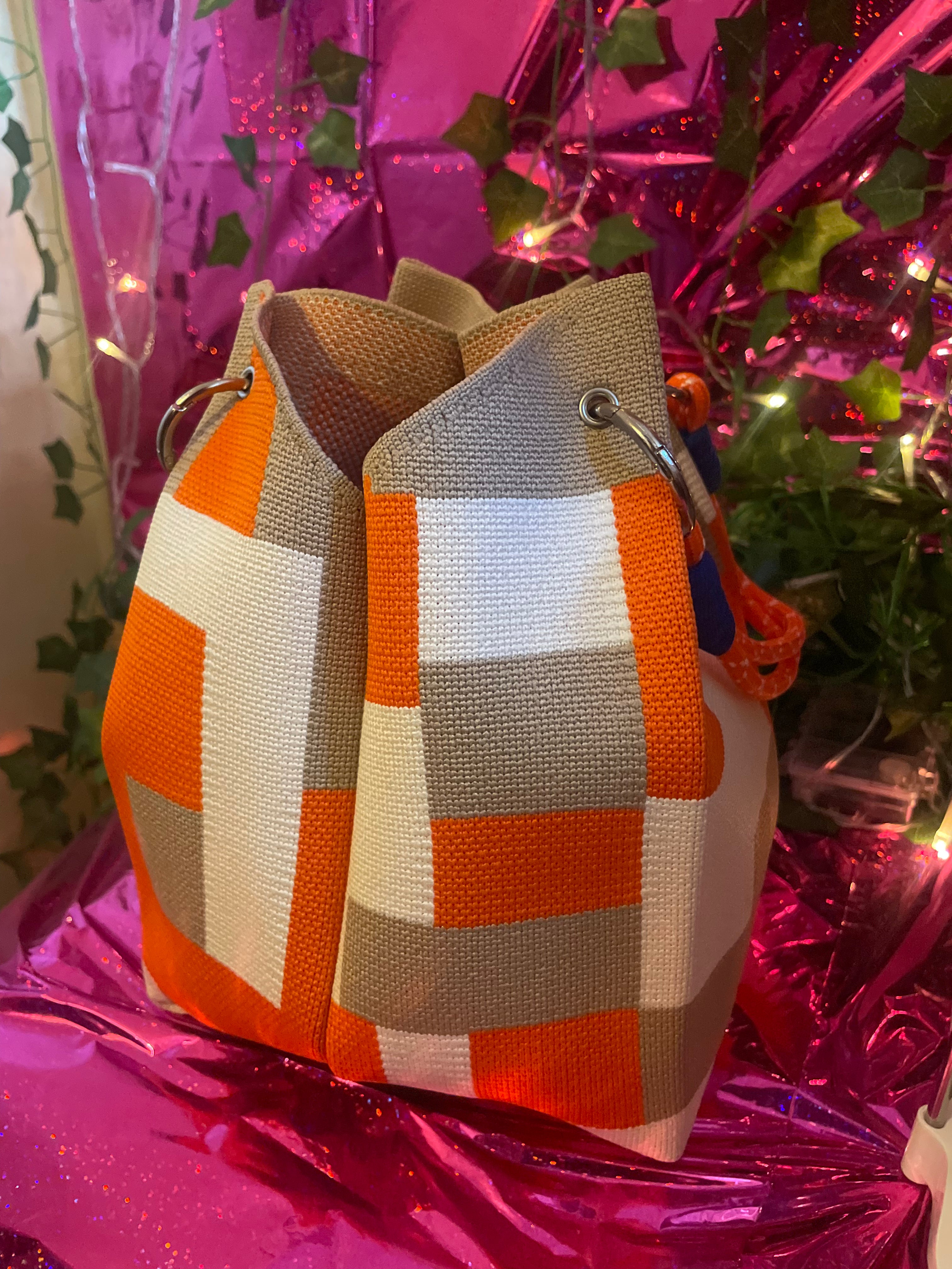 Color block tote bag