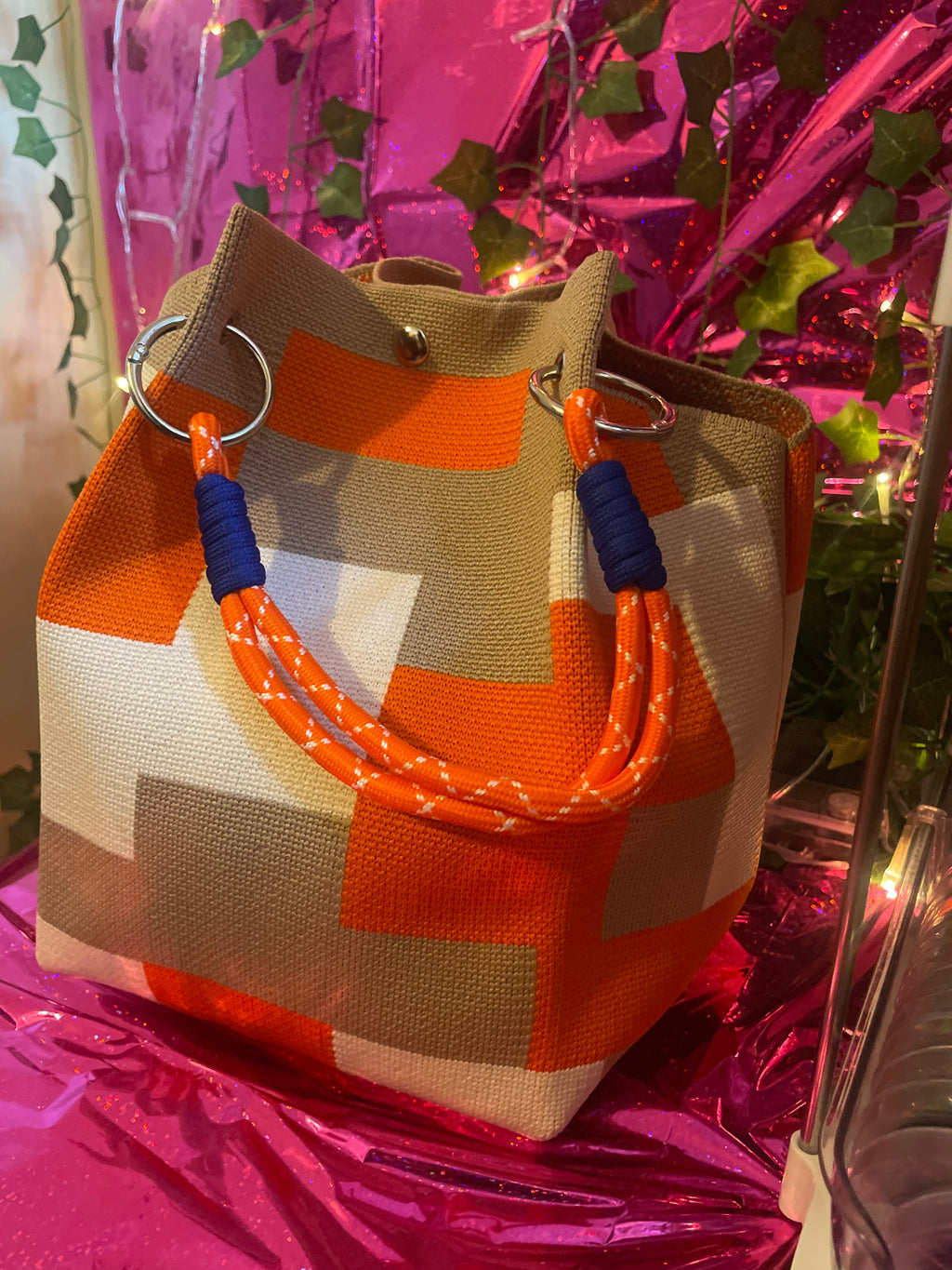 Color block tote bag