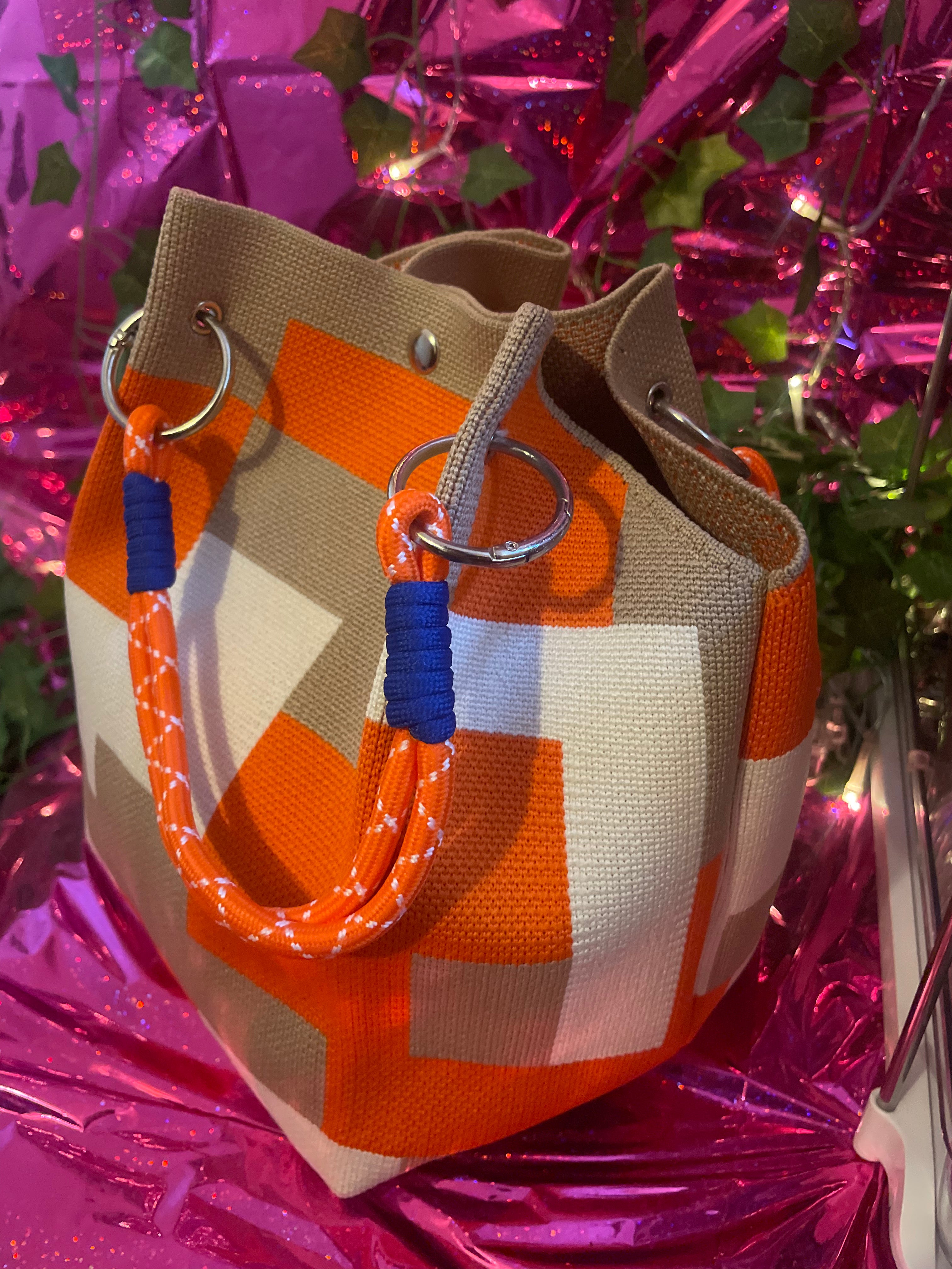 Color block tote bag
