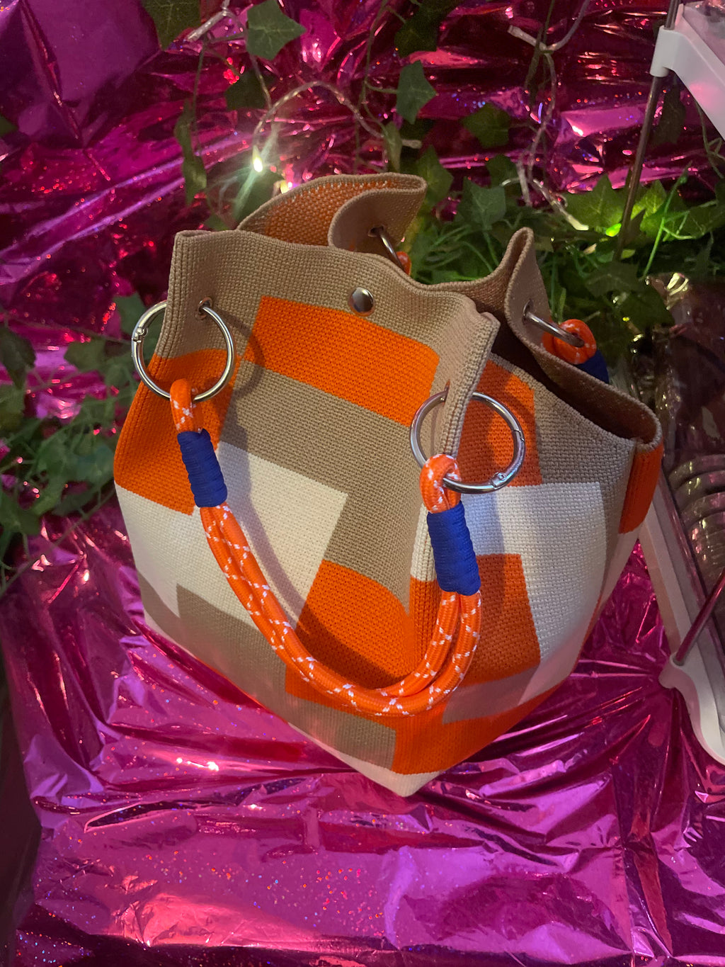 Color block tote bag