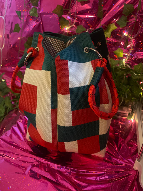 Color block beauty tote