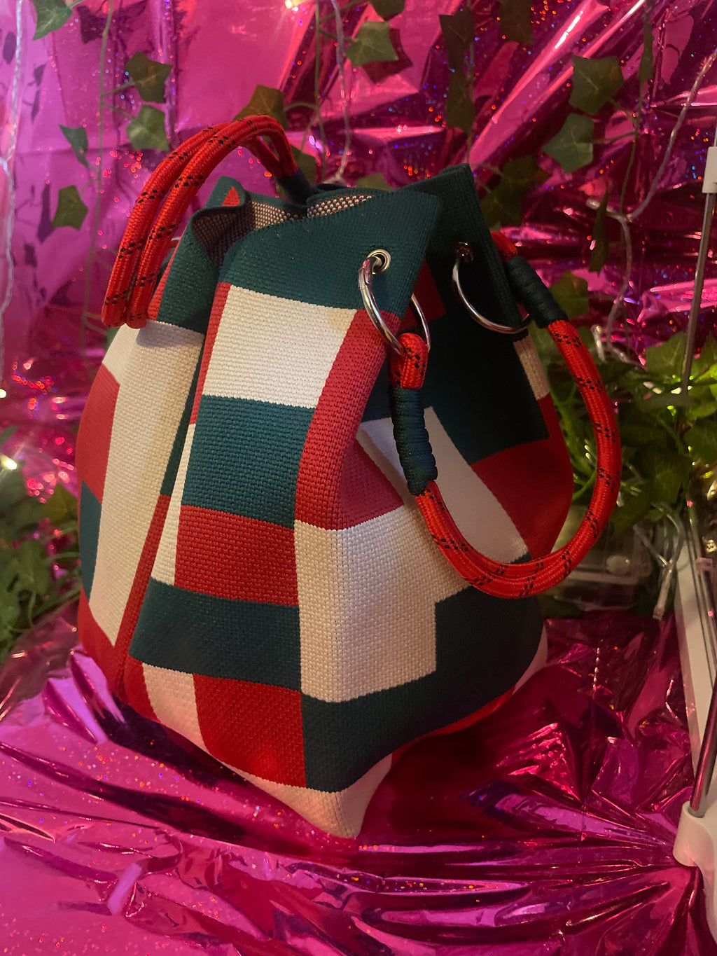 Color block beauty tote
